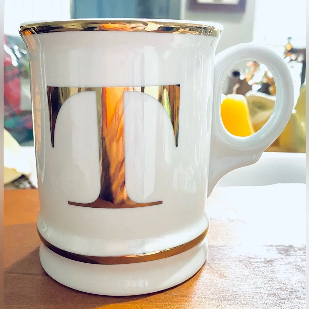 Williams Sonoma “T” Mug, Pure White with Gold Rims and Letter. NWOT Beautiful
